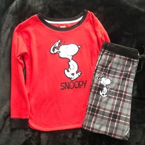 Peanuts Snoopy Fleece PJ’s Size Small